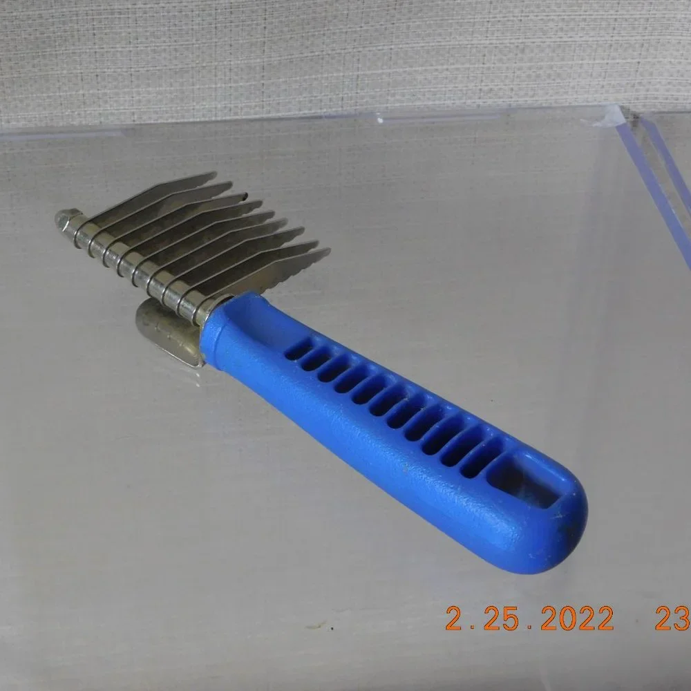 V-I-P Long Blade Dog & Cat Dematting Comb Rake Tool